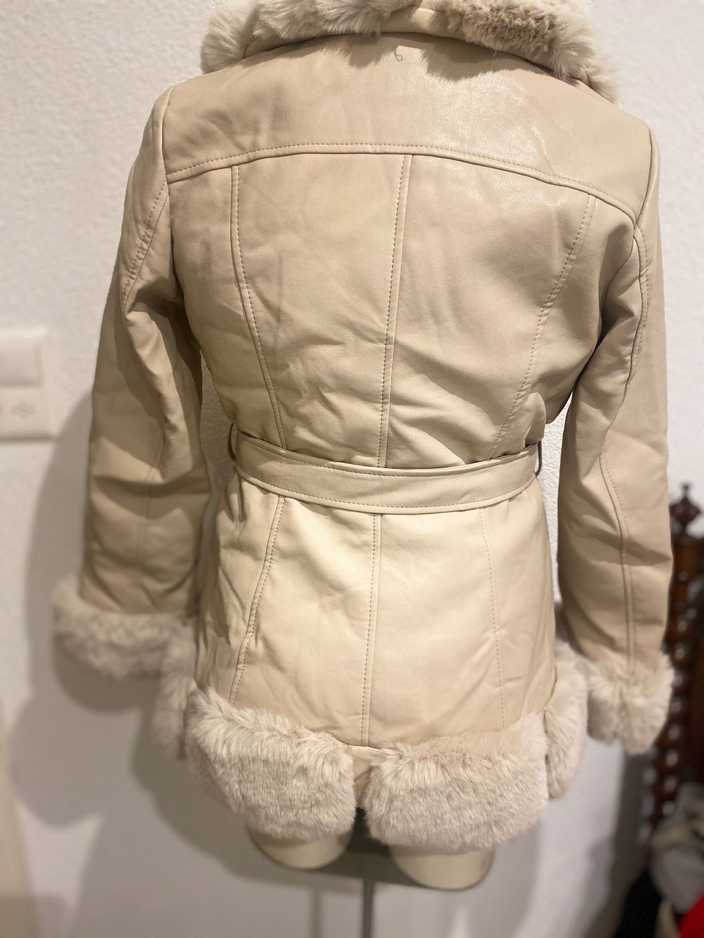 Cappotti: Kunst Leder Mantel neu – Usato da Liestal venduto da Goldart 3