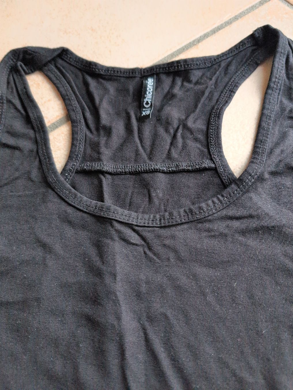 Tops: Schwarze Tops Gr. XS schwarz – D'occasion à Unterlunkhofen par SophieS. 2