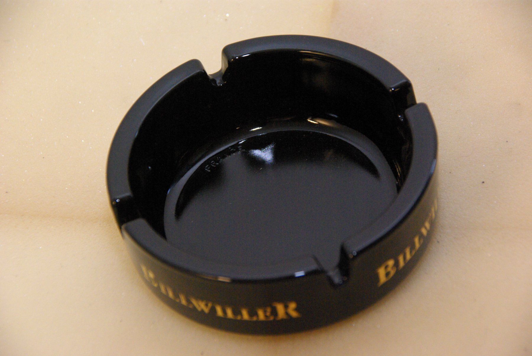 Portacenere: Aschenbecher "Billwiller", schwarz-gold – Usato da Herisau venduto da Cevianer1844 2