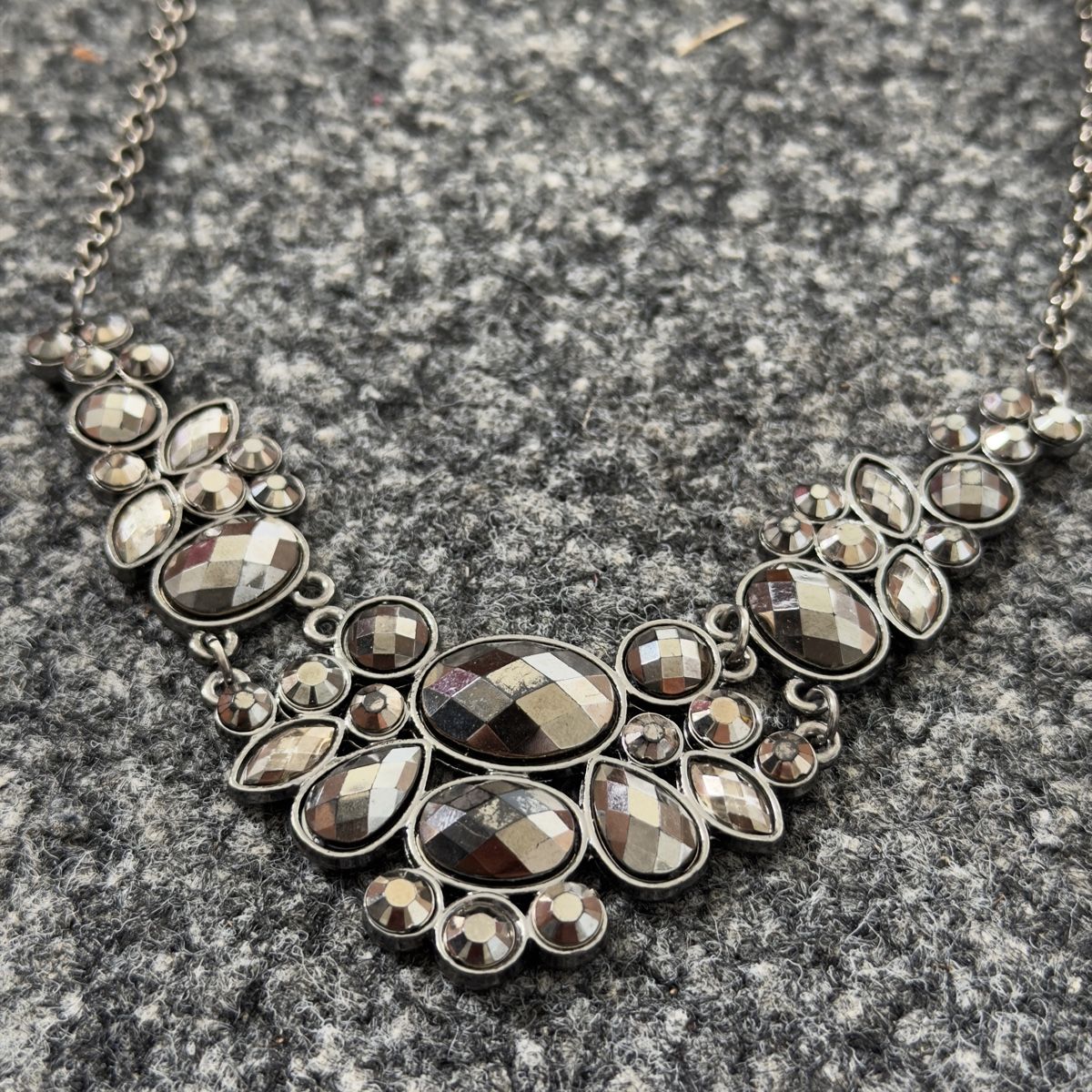 Catenine: Schicke Collier Kette 56 Gesamtlänge – Usato da Widnau venduto da kustercarmen 7
