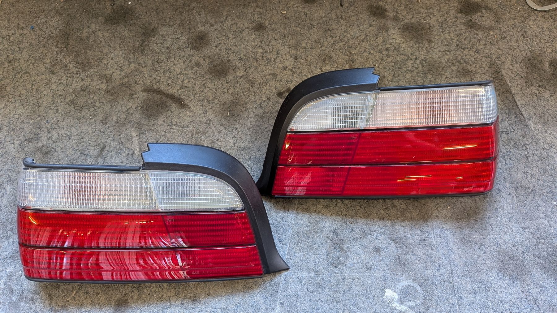 BMW Tutti pezzi di ricambio auto: BMW E36 Coupe/Cabrio Rückleuchten – Usato da Fribourg venduto da VonGeru