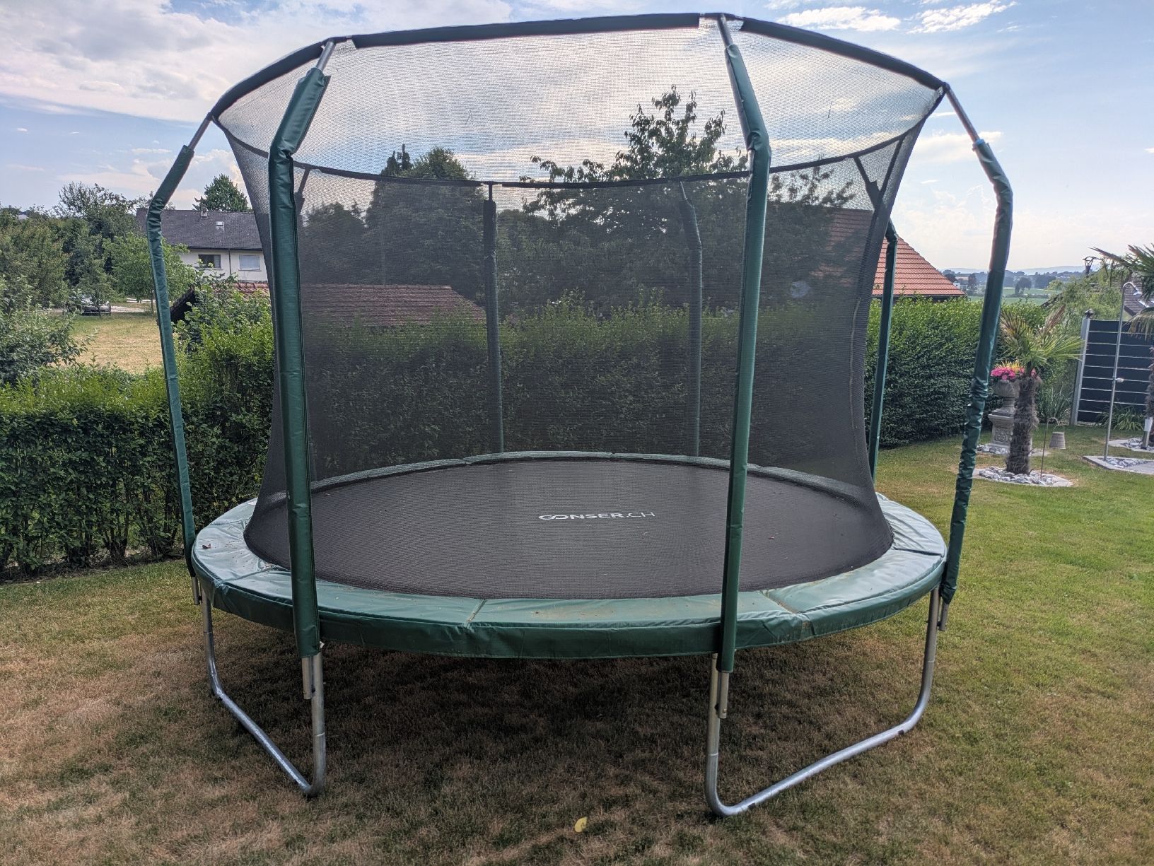 Gonser Trampolini: Trampolin mit Sicherheitsnetz guter Zustand – Usato da Gurmels venduto da HENNU