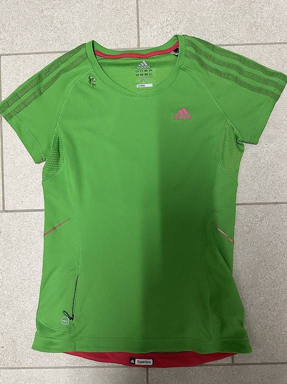 T-shirt: Adidas Tshirt – Usato da Zürich venduto da SM122