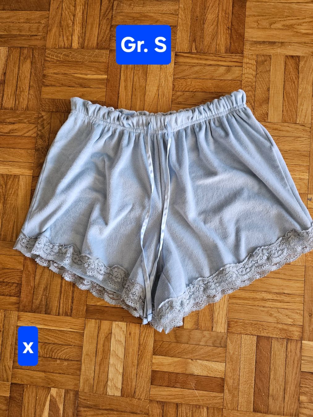 Pantaloni: Shorts samt Gr. S – Usato da Hombrechtikon venduto da malaika03