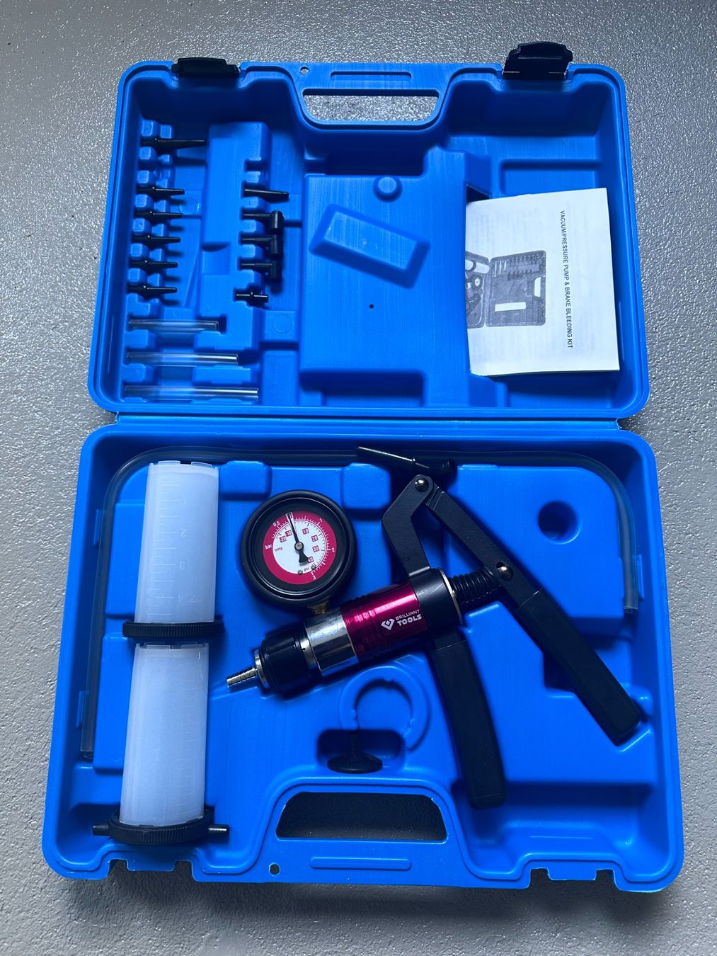 Tutti gli attrezzi: KS TOOLS Vakuum-Druckpumpen-Satz – Usato da Mörel venduto da swiss.swift.supply