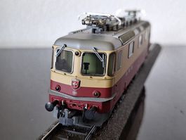 Hag 216 HO. Locomotive CFF 11253, Re 4/4 TEE, selon photos