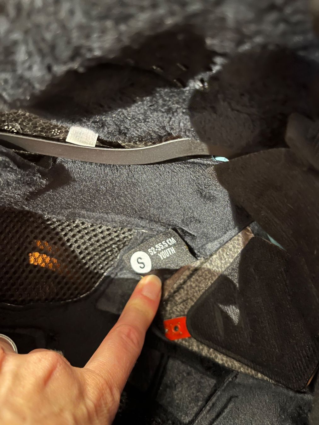 Giro Helme: Giro Youth Skihelm Crüe Mips – Gebraucht aus Siebnen von Sonnenscheinsohn 3