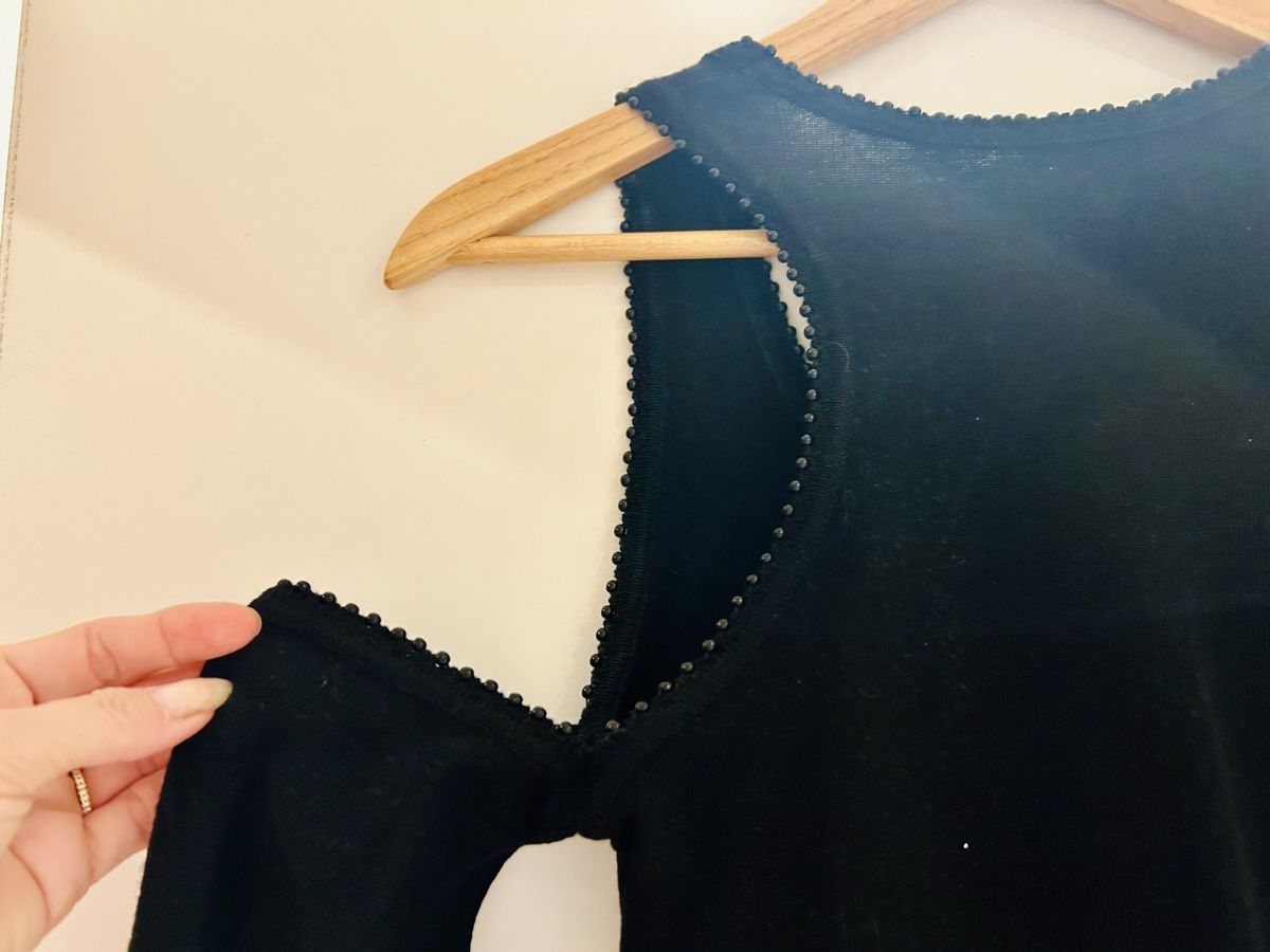 Top: Schwarzes Langarmshirt mit Perlen Gr. S – Nuovo (secondo la descrizione) da Muttenz venduto da cho_xj52 1