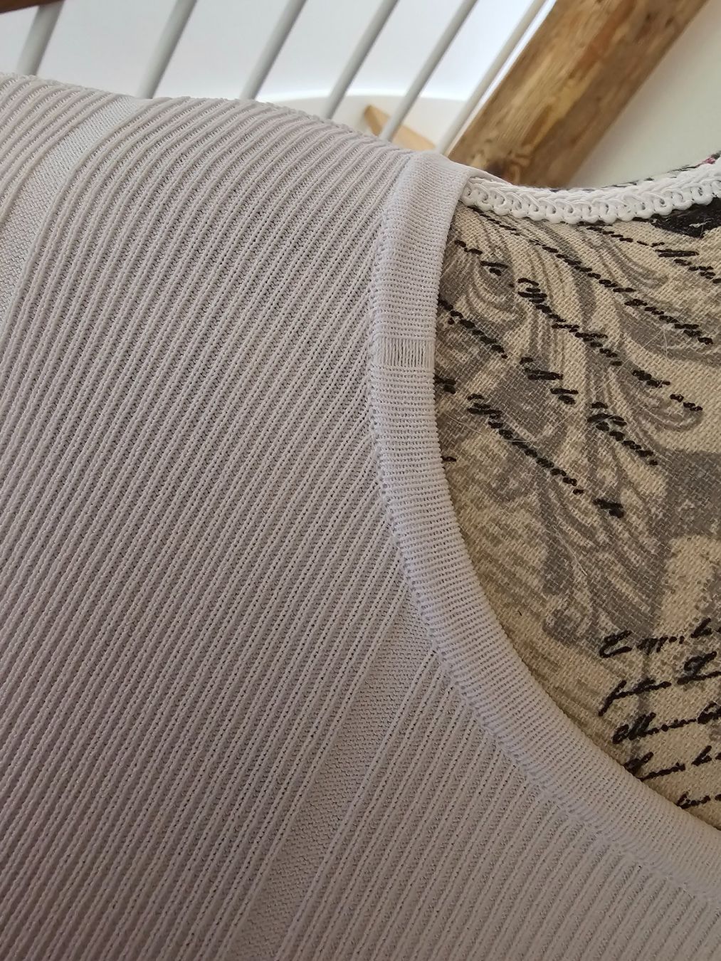 Armani Maglioni & Felpe: Pullover Armani exchange, Gr. S, weiss – Usato da Steinebrunn venduto da sassi31 4