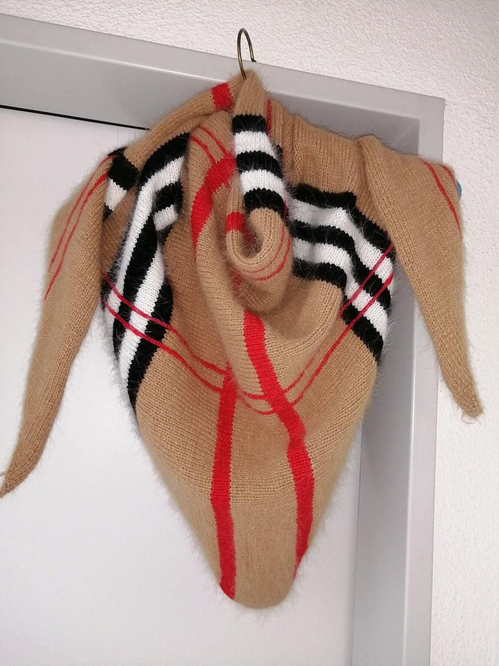 Foulard & Sciarpe: Schal, Dreieckstuch Angora Handgestrickt Sciarpa – Nuovo e nell'imballaggio originale da Buchrain venduto da nat_pl5p 1