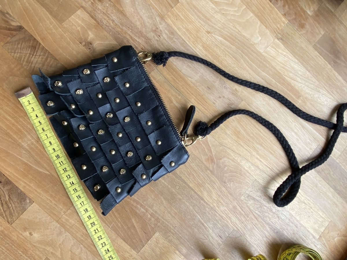 Zara Borse: Zara Tasche mit Nieten – Usato da Dietlikon venduto da Luna77 3
