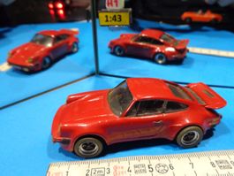Porsche 911 Turbo  1:43 (ohne Box) OLO No.253 CH  > (H1)