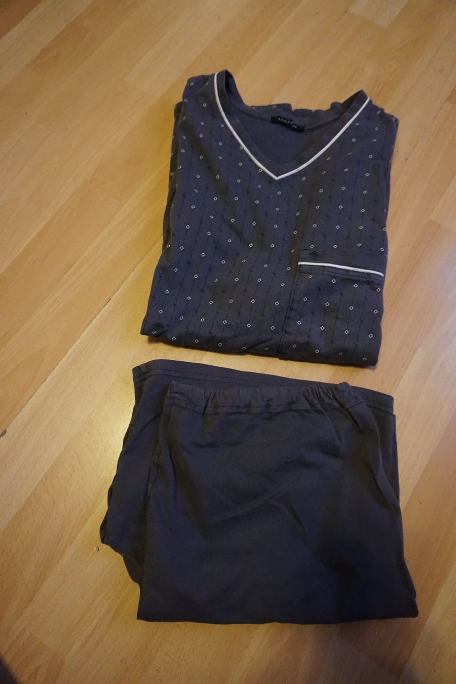Schiesser Pyjamas: Pyjama kurz grau gemustert Herren Gr.50 – Gebraucht aus Zürich von einalemjena