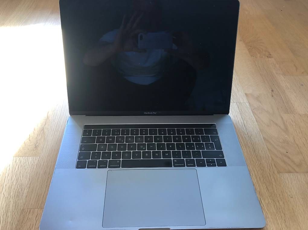 Apple Notebook: MacBook Pro 2017 Core i7 – Usato da Othmarsingen venduto da Ivo111 2
