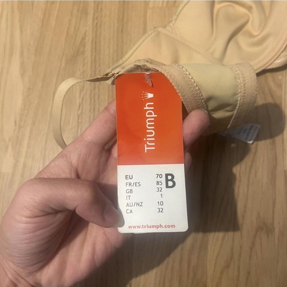 Triumph Altra biancheria intima: Deadstock Beige Triumph Bra – Usato da Kriens venduto da tiy_wxz5 3