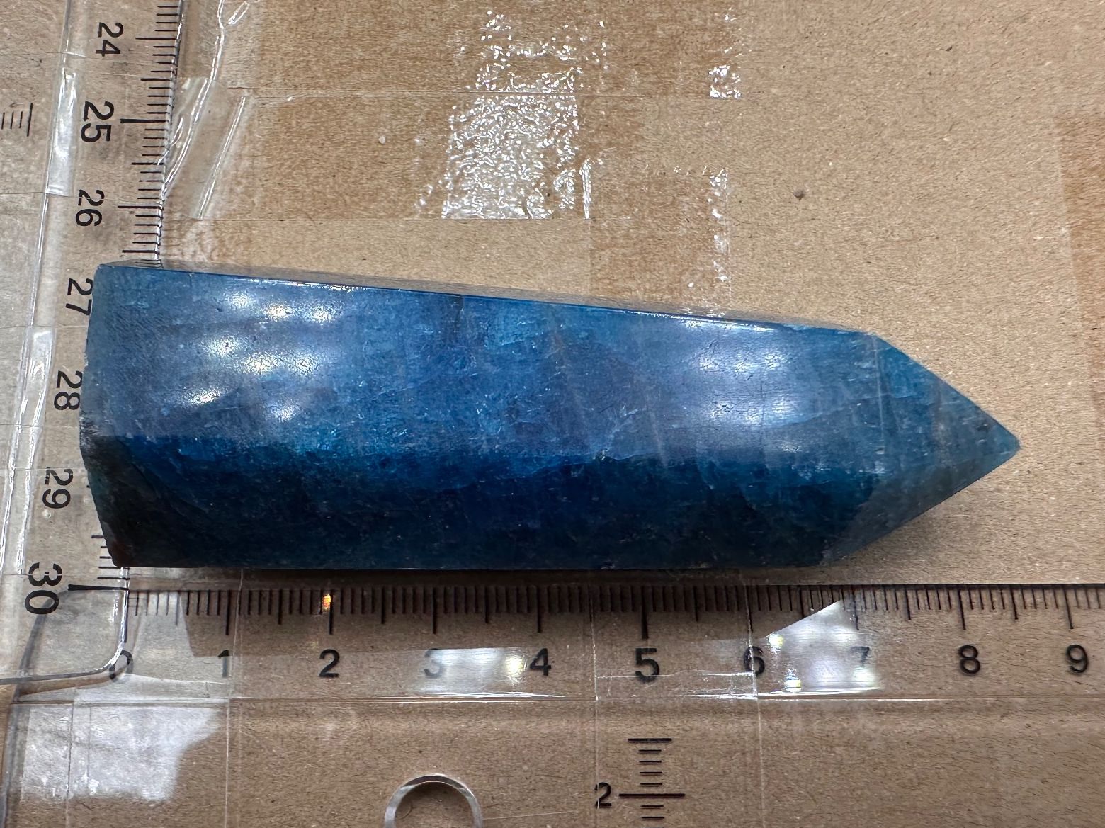 Minerali & Pietre curative: Blauer Apatit Obelisk, Turm, Spitze – Nuovo e nell'imballaggio originale da Männedorf venduto da Handschmeichler 3