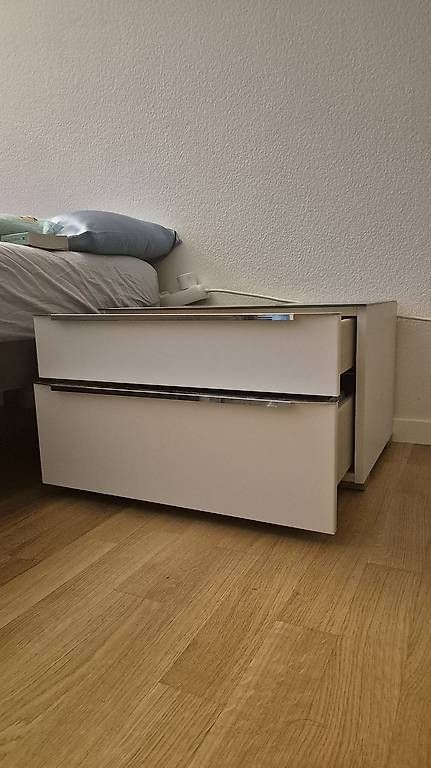 Comodini: Nachttisch – Usato da Olten venduto da cocen