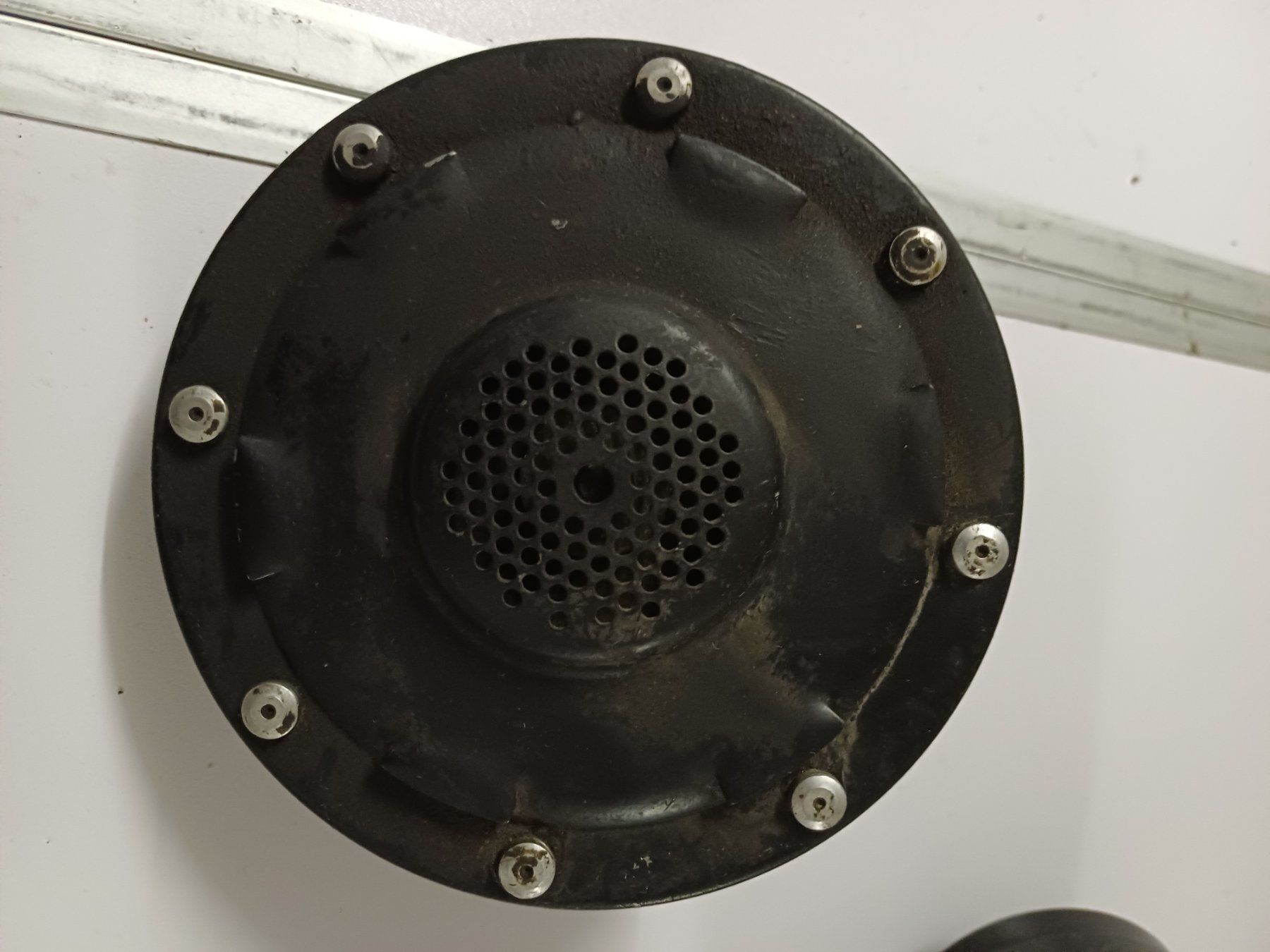 Tutti pezzi di ricambio auto: Hupe Hella 12V Typ 007 buono stato – Usato da Thun venduto da Joeggu312