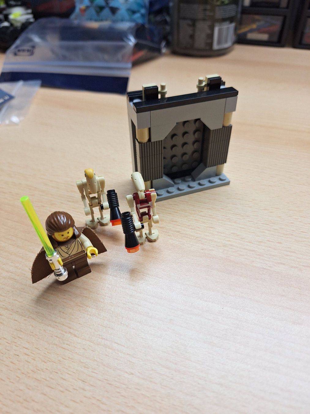 Lego Kit di costruzioni: Lego 7204 Jedi Defense II – Usato da Zürich venduto da Candid85