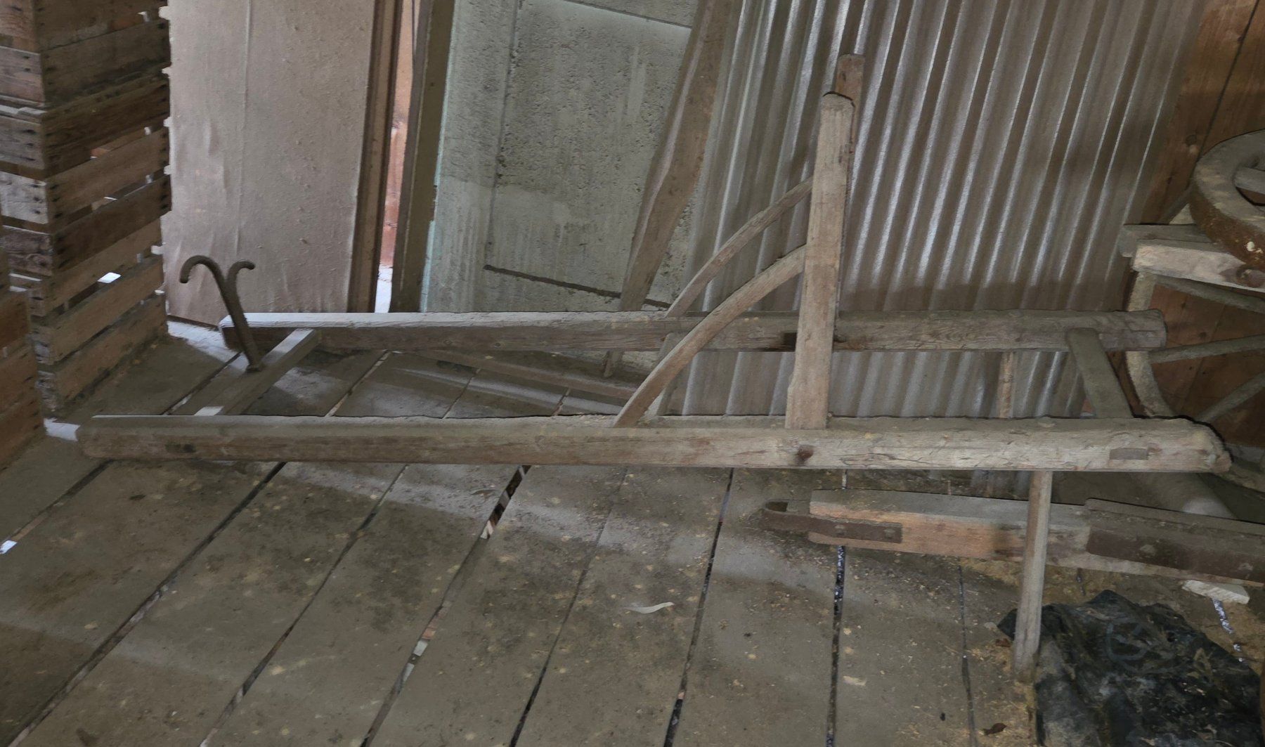 Toutes les décorations: Staudenbock antik – D'occasion à Kirchdorf AG par hallobox