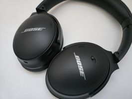 Bose QuietComfort QC45 (Neu Zustand und sehr wenig benutzt)