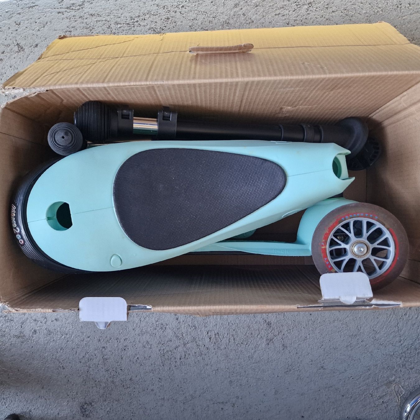 Scooter: Micro Mini2Go Deluxe Plus Scooter mint gebraucht – Usato da Muri AG venduto da MrsRami 2
