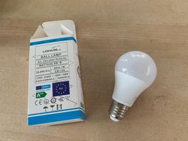 LED-Leuchtmittel/-lampe E27, 8W, warmweiss, Set mit 18 Stück