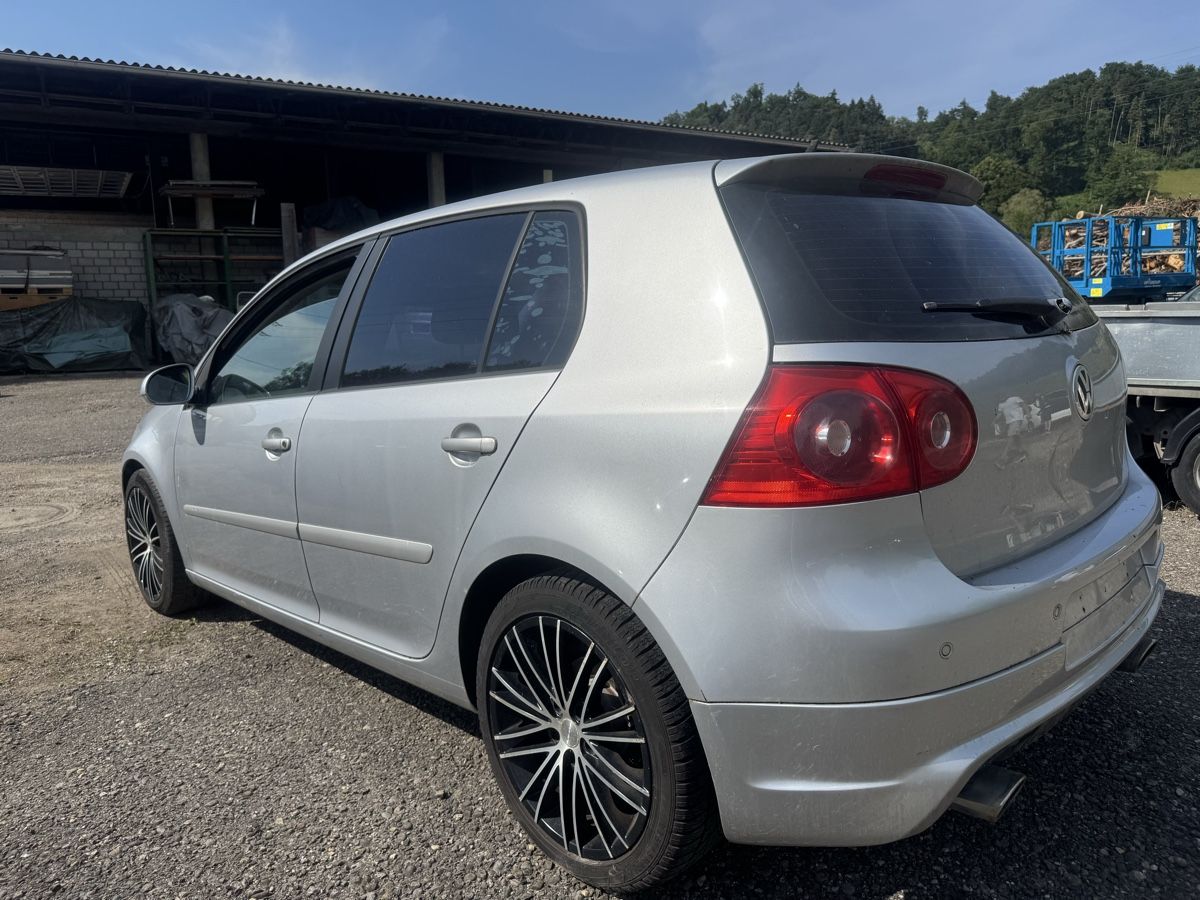 VW Autos: VW Golf V 2.0 TDI 140PS – D'occasion à Wila par aut_x7dr 2