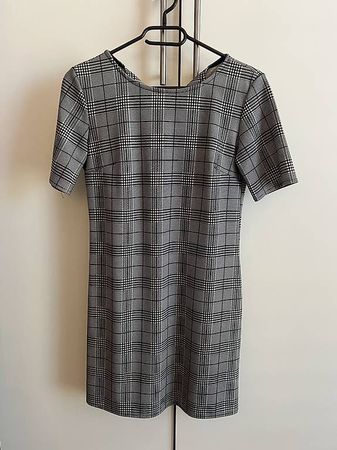 Kleid Grösse S