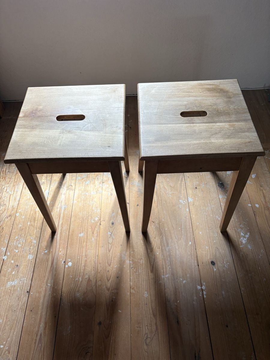 Hocker: Antike Höcker – Gebraucht aus Wallenwil von Grun02