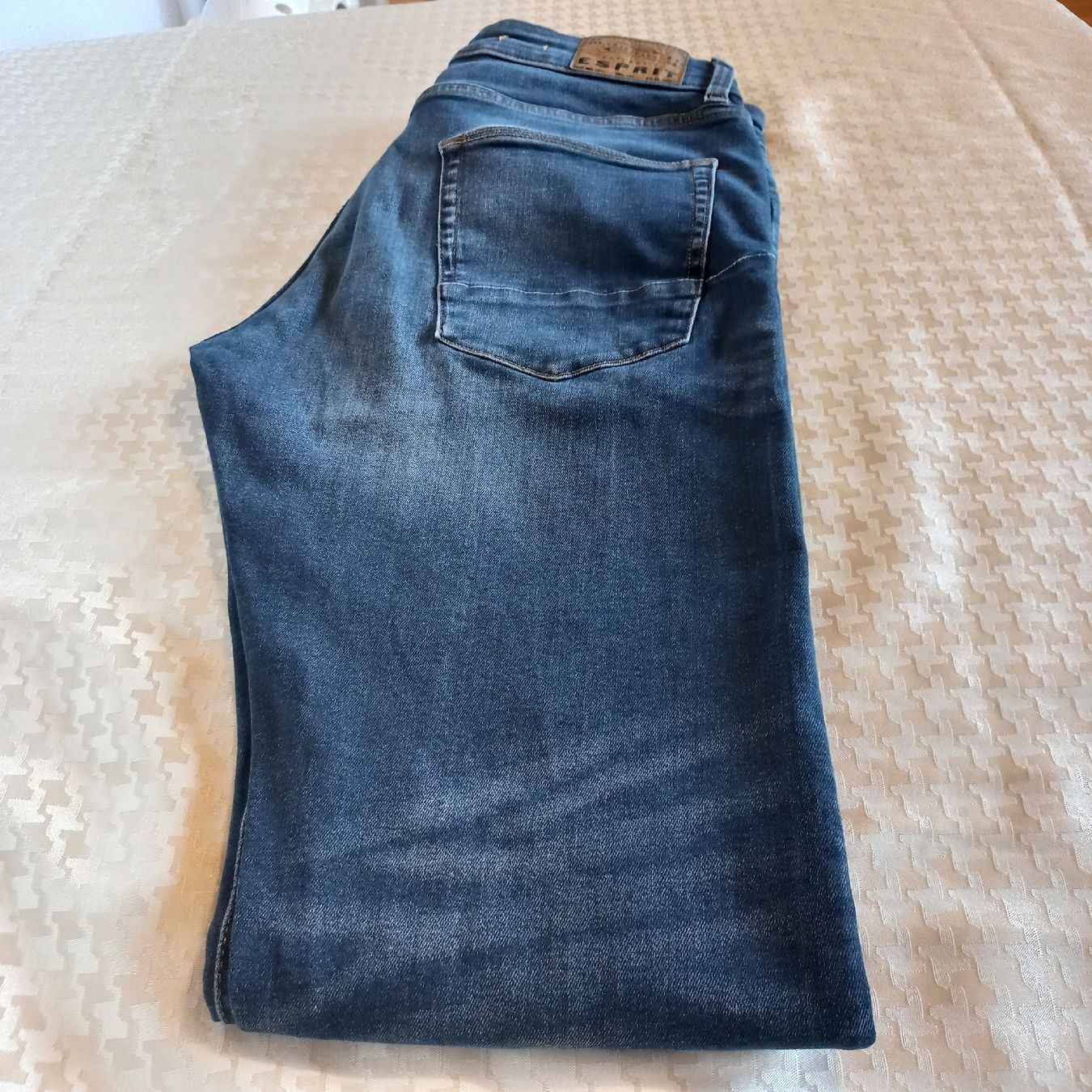 Esprit Jeans: Jeans Esprit Slim Fit taille 31  – Gebraucht aus Dompierre FR von fat_xth5 3