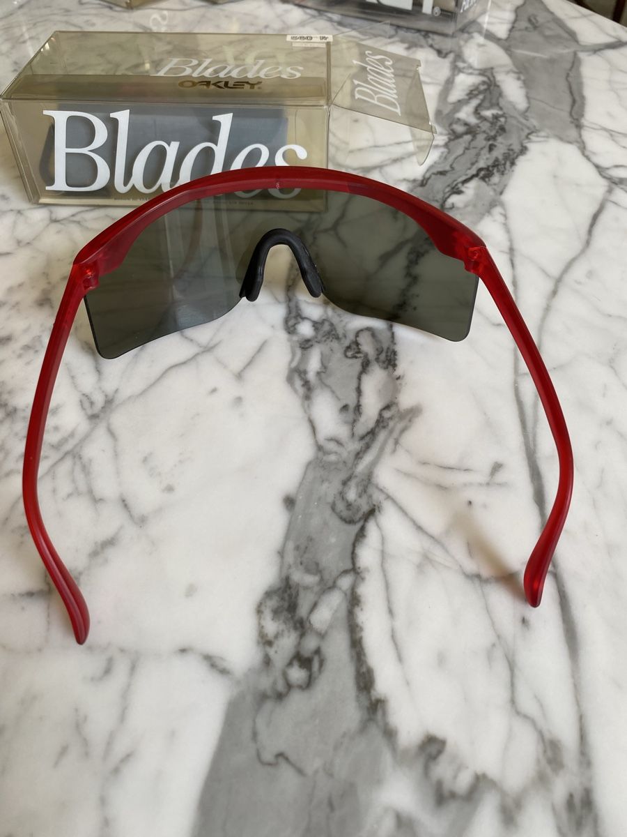 Oakley Occhiali & Lenti: OAKLEY BLADES  vintage – Usato da Genève venduto da Oscar-111 2