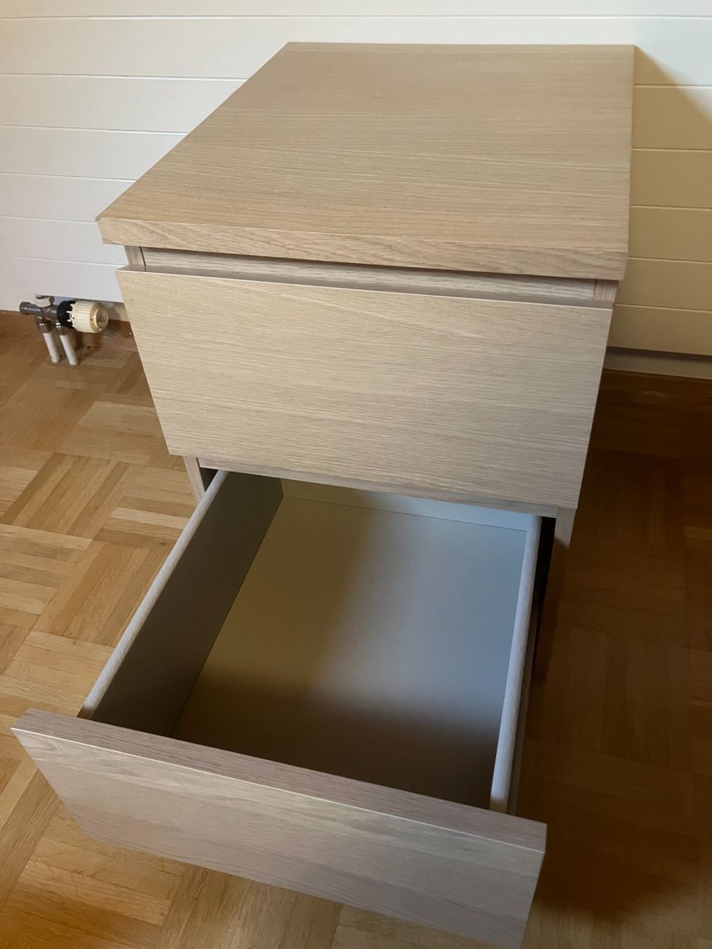 Ikea Comodini: IKEA Nachttisch (MALM) – Usato da Ebnat-Kappel venduto da tgif18 2