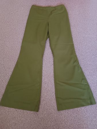 Schlaghose für Damen olivegrün aus Schurwolle für Winter
