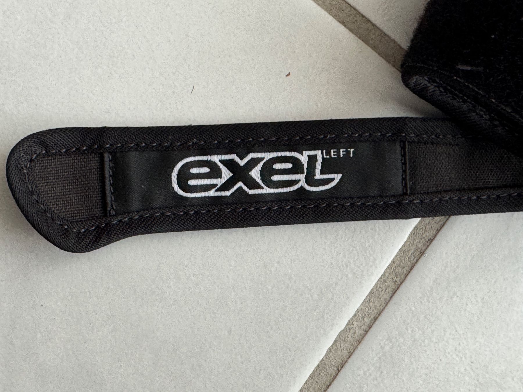 Exel Altri accessori: Nordic walkingStöcke Exel Trainer,115 cm Länge – Usato da Würenlingen venduto da AllSaler 3