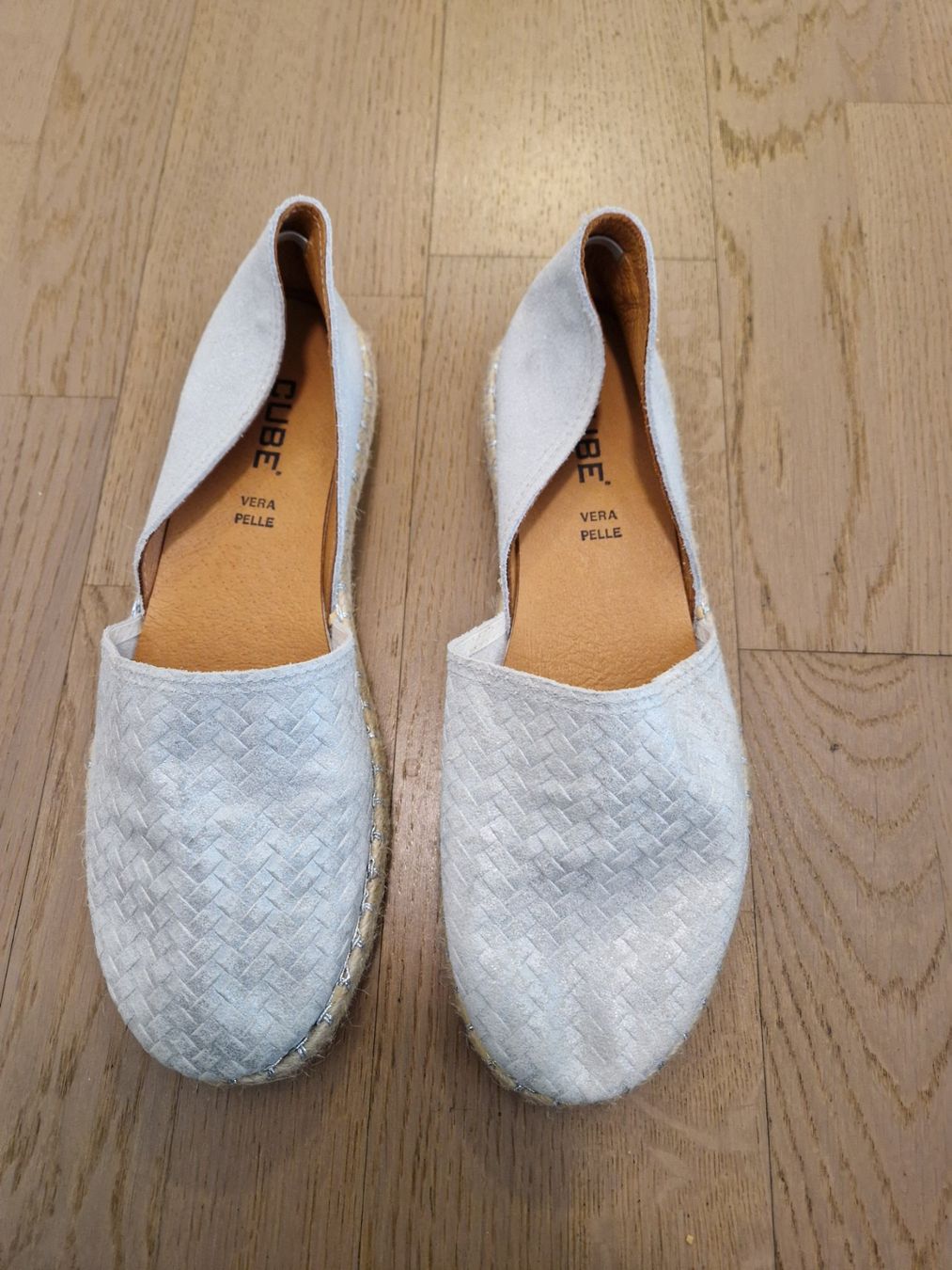 Cube Damenschuhe: Espadrilles der Marke Cube, Gr. 39, Innensohle aus Leder – Gebraucht aus Ermatingen von dun_mzz7