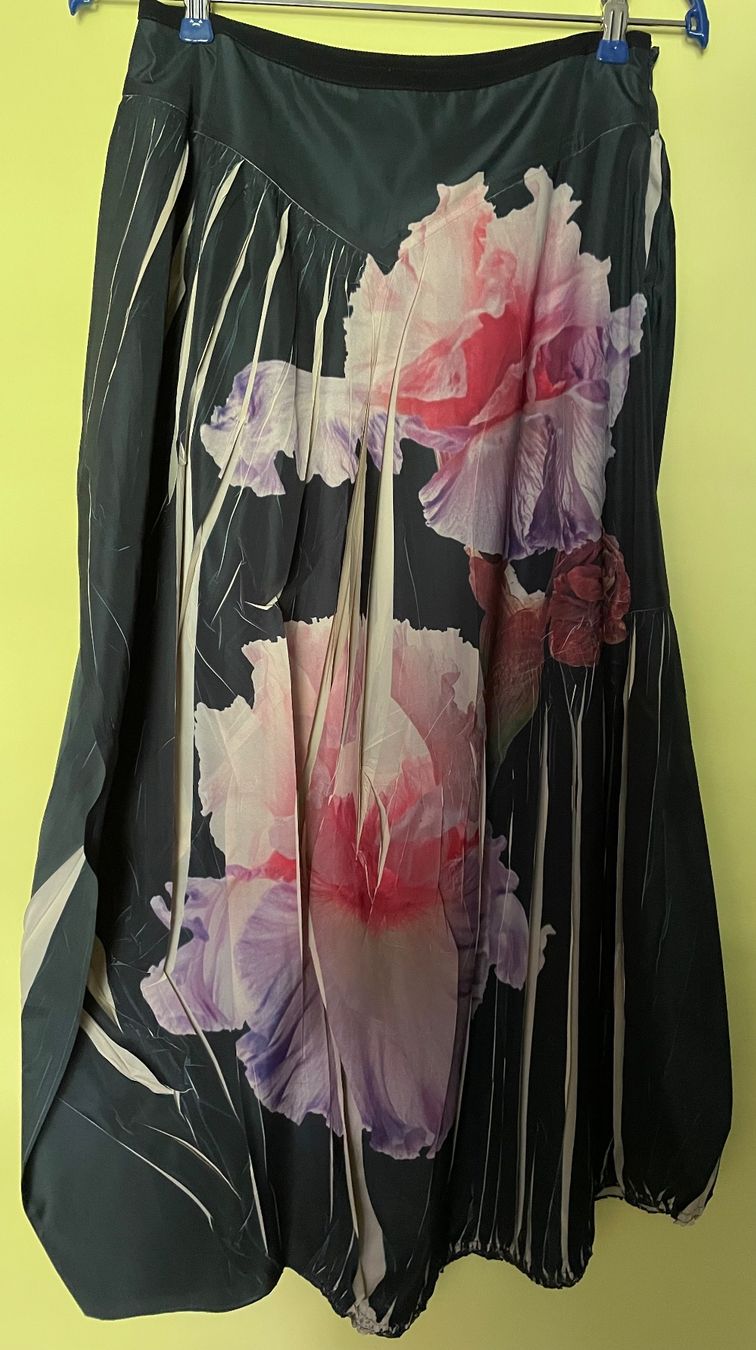 High Gonne: Jupe et t-shirt High, taille 34 – Nuovo (secondo la descrizione) da Vernayaz venduto da Veron1 2