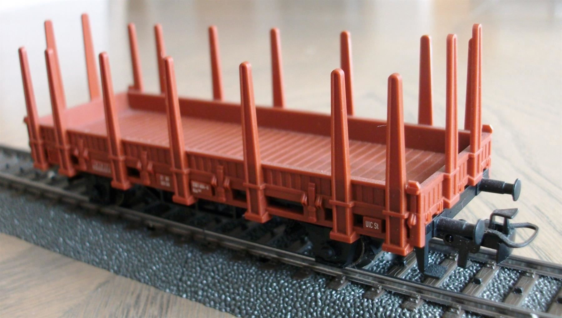 Märklin Modellini di ferrovie: brauner Rungenwagen der DB; fabrikneu – Nuovo (secondo la descrizione) da St. Moritz venduto da Manu7500 3