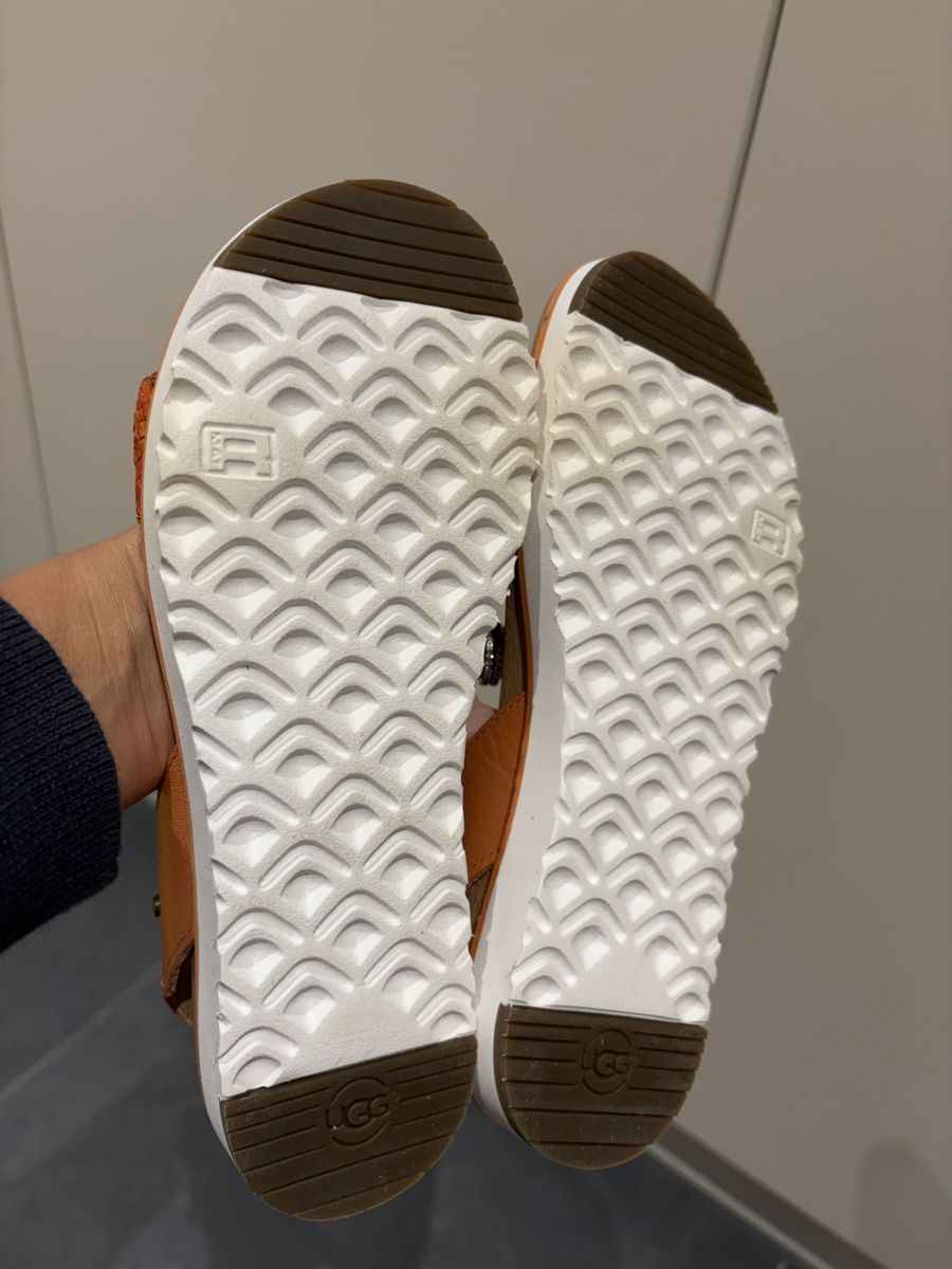 Ugg Damenschuhe: Sandale Ugg orange Gr 37 – Neu (gemäss Beschreibung) aus Bern von Croquant 3