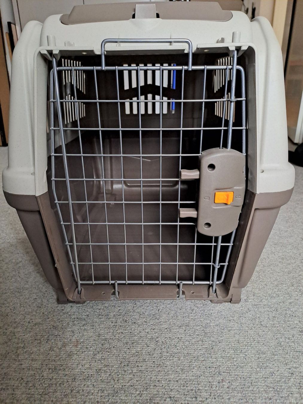 Gabbie, trasporto & Sicurezza: SKUDO HUNDEBOX – Nuovo (secondo la descrizione) da Volketswil venduto da ZSCgirl 1