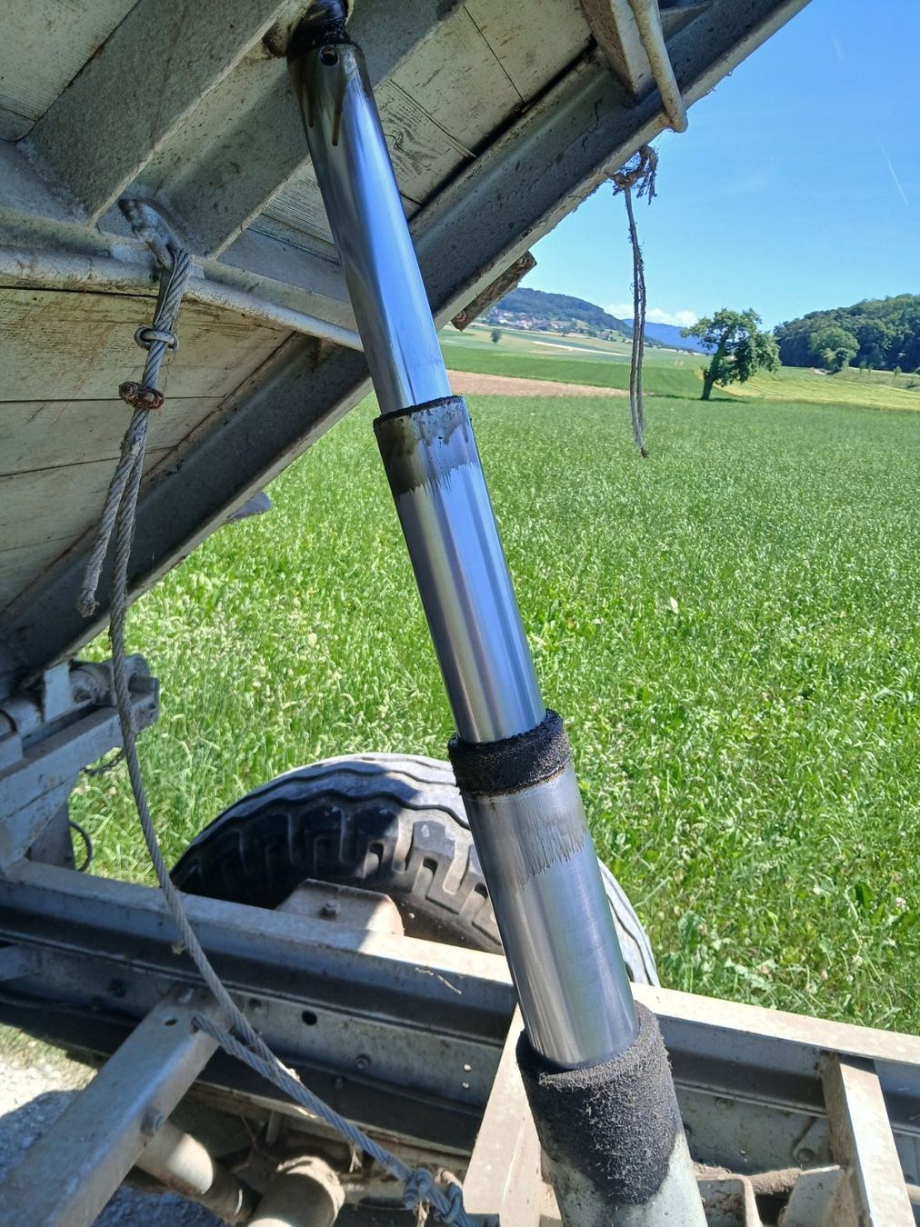 Autoribaltabili: Kipper/landw. Anhänger – Usato da Barzheim venduto da milchfarm01 3