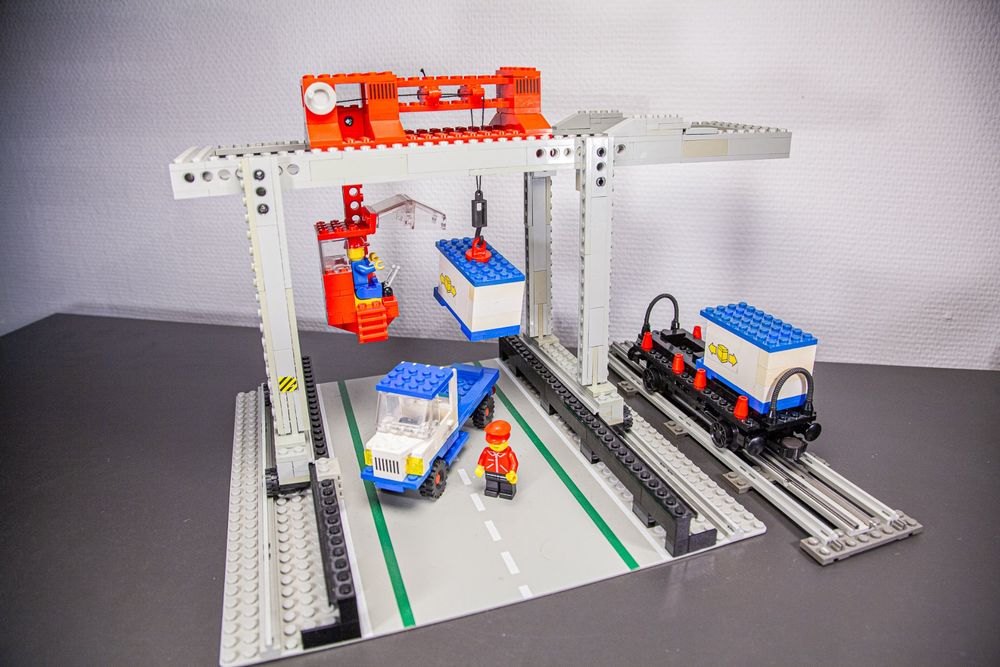 LEGO 7823 Container Crane Depot (Original aus 1986) (Gebraucht) in Berg ...