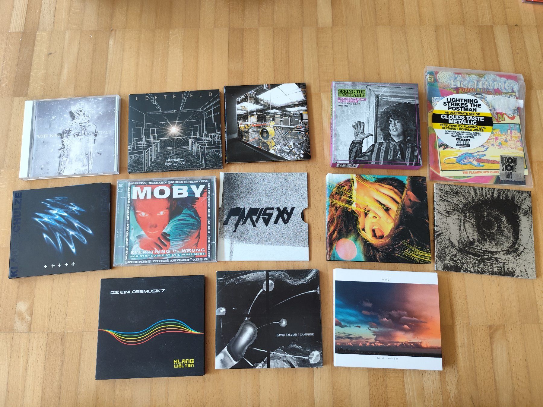 CD: 13x CD - Leftfield, Dance, Ambient (Moby, Schiller) – Usato da Zofingen venduto da Debohli