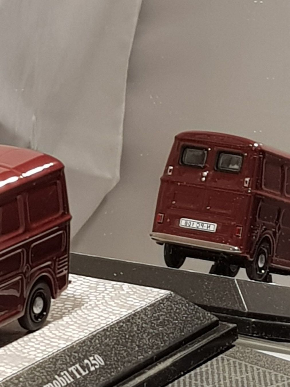 Modellini d'auto: Goggomobil TL 250 – Nuovo e nell'imballaggio originale da Chézard-St-Martin venduto da AlPat-Collections 3
