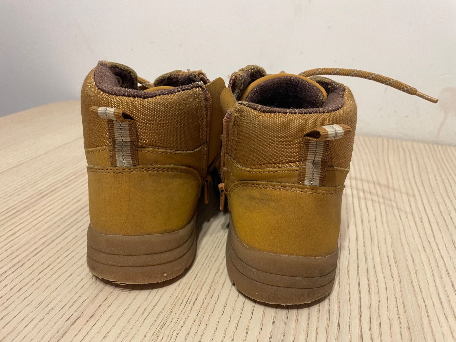 Zara Scarpe per ragazzi: Herbstschuh für Kinder – Usato da Wiesendangen venduto da Blupics 4