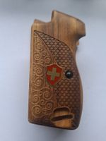 Nussbaum Griffschalen für die Sig P210 