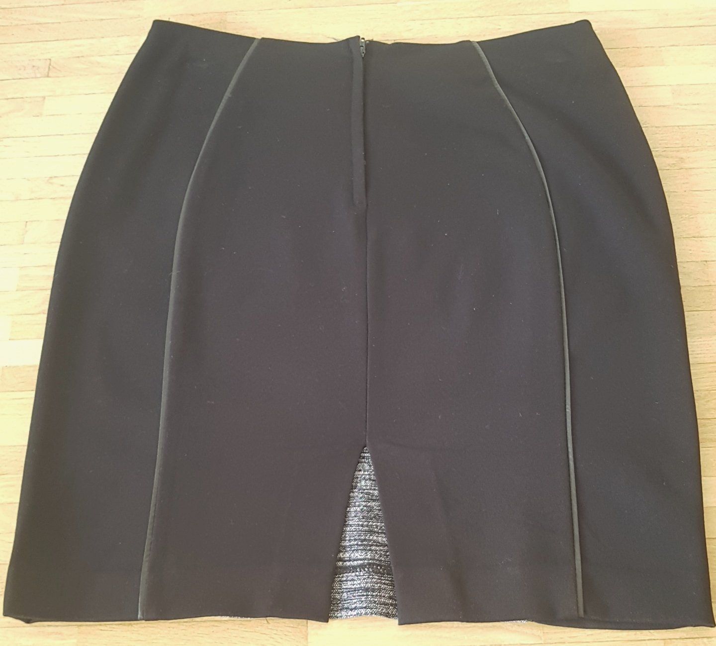 H&M Röcke: Belle jupe noire droite – Neu (gemäss Beschreibung) aus Le Mont-sur-Lausanne von olatiu 1