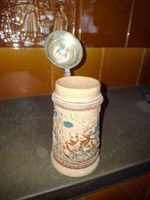 Bierkrug mit Zinndeckel Hirsch und Burg Motiv Keramik 20cm