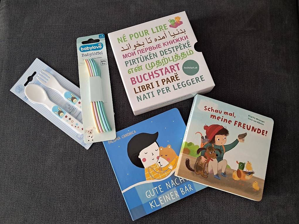 Bestecksets: Babyset Bücher und Babybesteck – Neu und originalverpackt aus Belp von Verk976