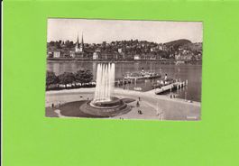 Luzern-Wagenbachbrunnen--belebt